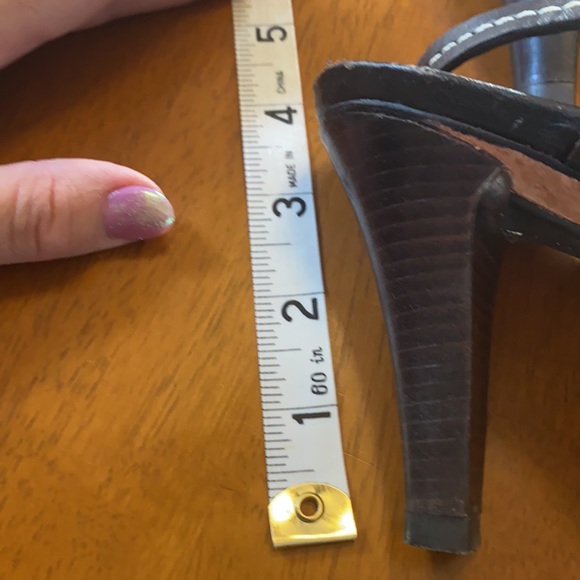 COLE HAAN Sz 8 1/2  Heel Sandals Brown EUC - Picture 6 of 10